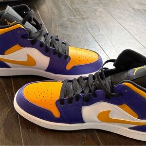 Jordan 1 mid “Lakers” Purple and Gold mens Sneakers